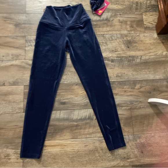 Shefit Velour Leggings - Picture 4 of 11